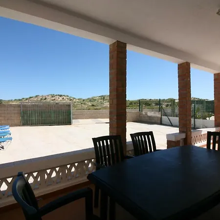 Holidays 4 度假居 *